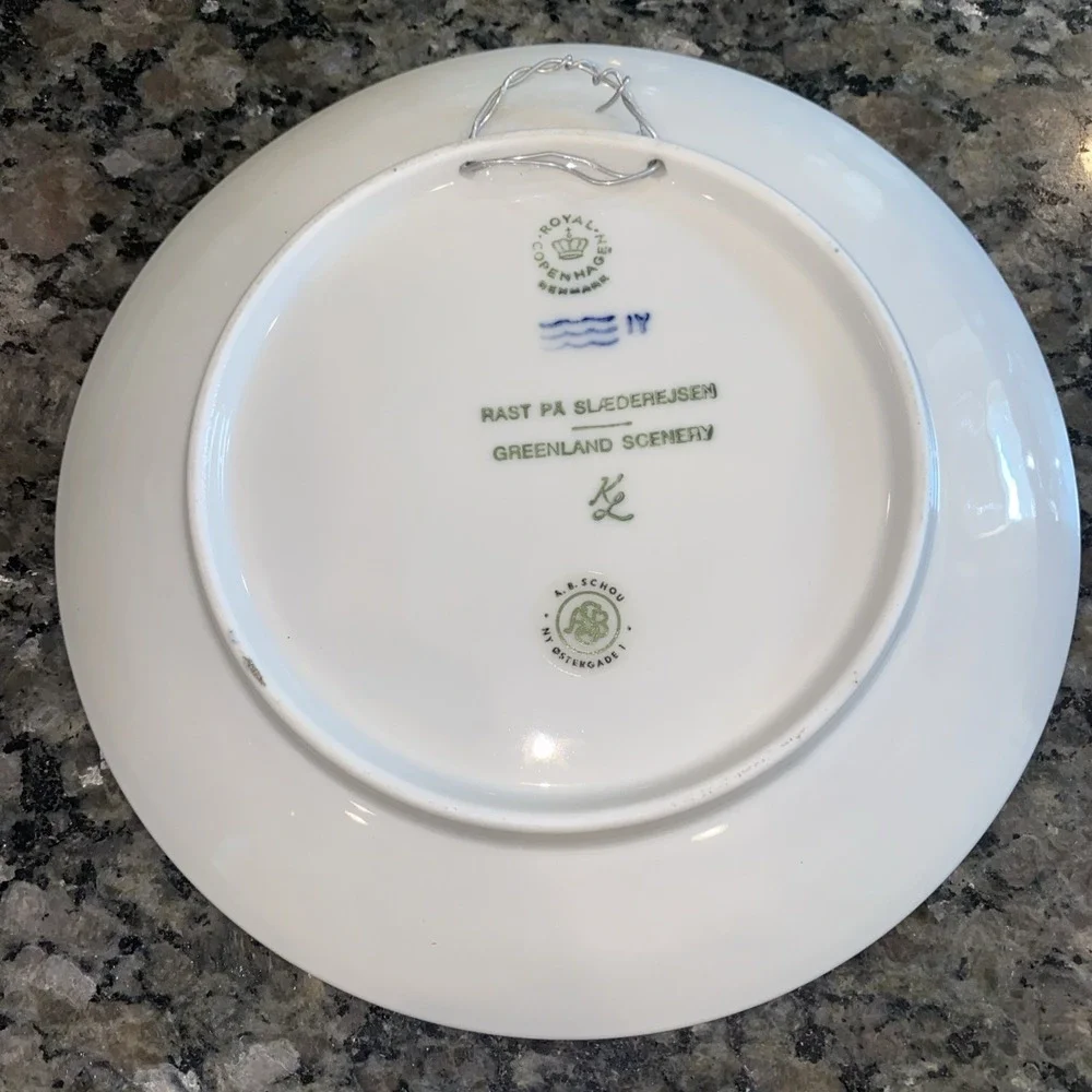 Royal‎ Copenhagen 1978 Christmas Plate - Greenland Scenery, Made in Denmark
